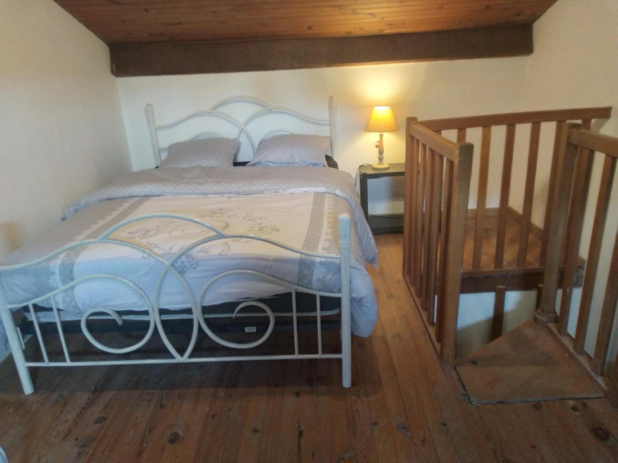Avez Mezzanine Et Petit Jardin Apartment Montelimar